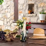 Bajici 11328 Villa Grabovac (Split-Dalmatia)