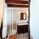 Bajici 11328 Villa