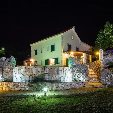Bajici 11328 * Grabovac (Split-Dalmatia)