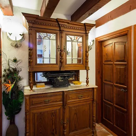 Bajici 11328 Vila Grabovac (Split-Dalmatia)