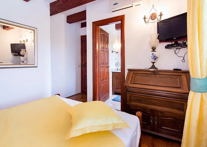 Bajici 11328 Villa