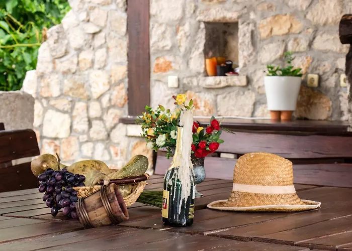 Bajici 11328 Villa Grabovac (Split-Dalmatia)